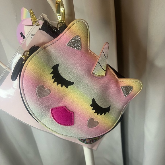 Betsey Johnson Pastel Faux Leather Unicorn Cat Zip Around Wristlet NWT - Picture 1 of 6